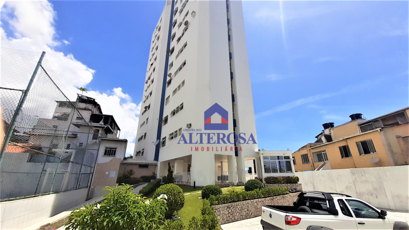 2/4 Amplo, Com Suíte, Dependência e Garagem em Brotas.