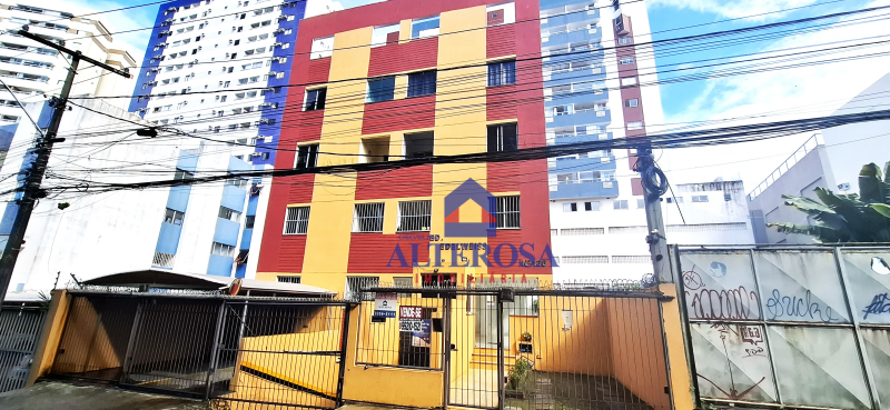 1/4 Com Escritório e Garagem no Santa Teresa.