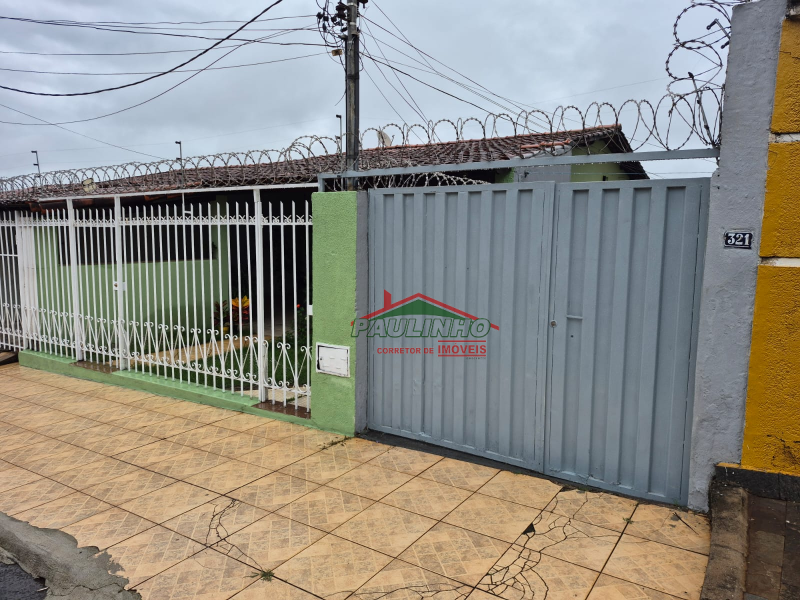 Alugo casa no Jardim Arizona / Sete Lagoas-MG