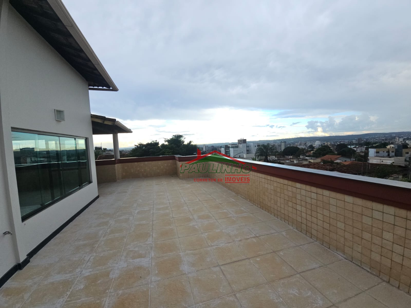 Vendo cobertura no bairro do Carmo em Sete Lagoas MG