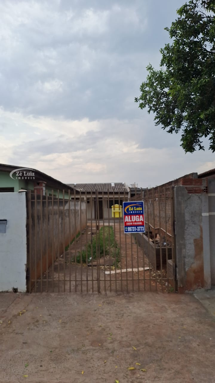 ALUGA CASA NA RUA DOMINGOS PILEGI, 684 B, PARQUE SÃO PEDRO SARANDI.