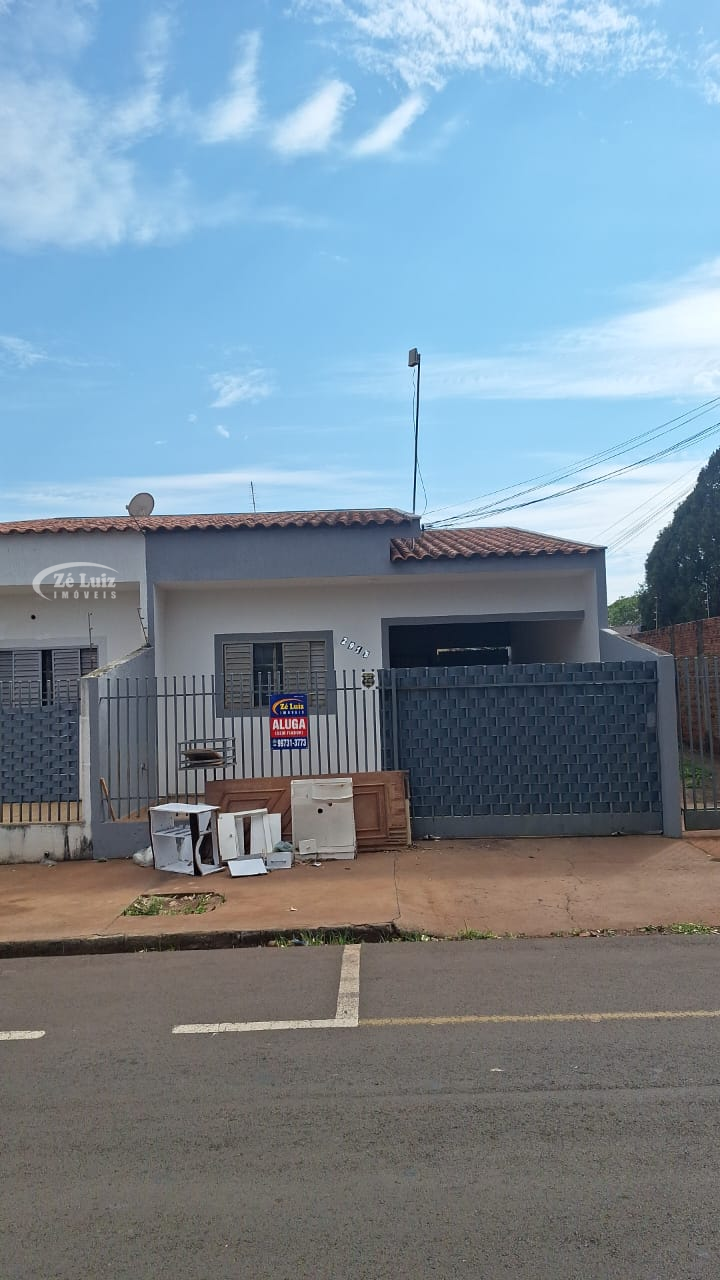 ALUGA CASA NA RUA AUGUSTO BIRCHES TERRÃO, 291 B, CENTRO DE SARANDI