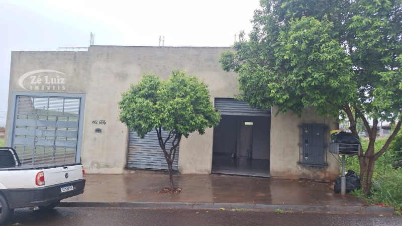 ALUGA BARRAÇÃO NA AVENIDA NAIR COLLA DIAS, 686 JARDIM AURORA