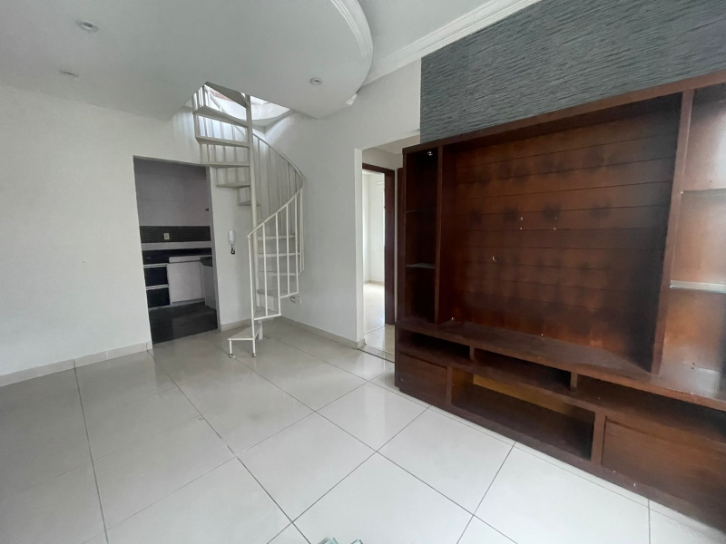 COBERTURA 3 QTOS | SUÍTE | CASTELO