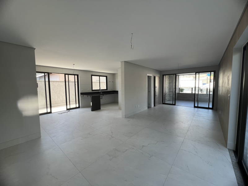 ÁREA PRIVATIVA 4 QTOS | SUÍTE E SEMI SUÍTE | 3 VAGAS | JARAGUA