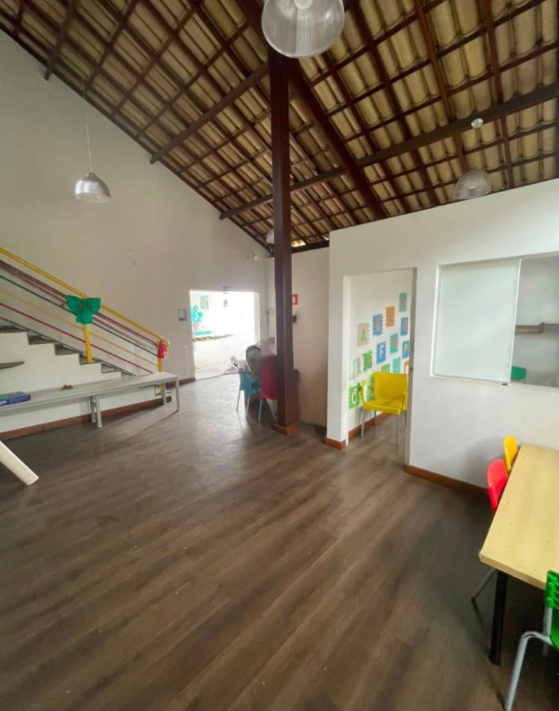 CASA COMERCIAL  4 QTS CANDELÁRIA