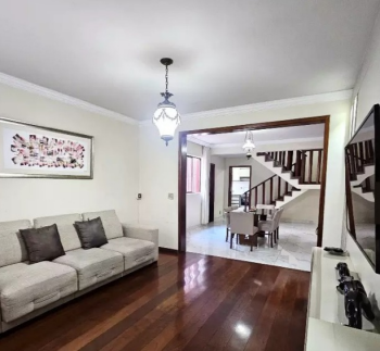 CASA 3 QTOS | SUÍTE | CASTELO