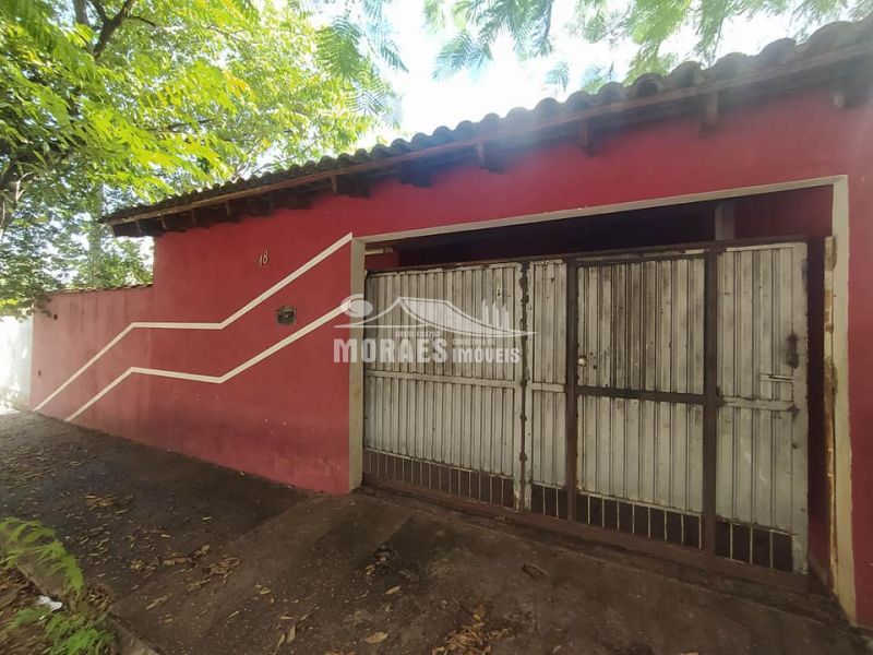 Alugo Imóvel - Rua Genésio Rosa, nº 18 - Vila Leão.