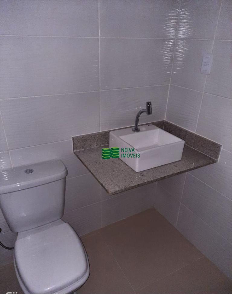 VENDA DE ÓTIMO APARTAMENTO 2/4,SENDO UMA SUÍTE - BROTAS