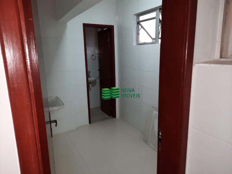 VENDA DE ÓTIMO APARTAMENTO 2/4,SENDO UMA SUÍTE - BROTAS