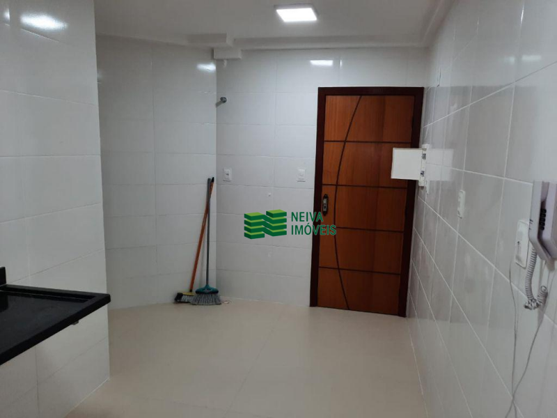 VENDA DE ÓTIMO APARTAMENTO 2/4,SENDO UMA SUÍTE - BROTAS