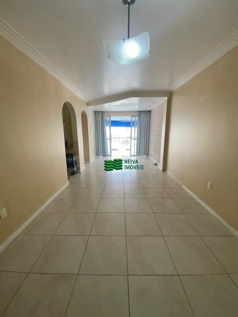 VENDA DE EXCELENTE APARTAMENTO 2/4 COM DEPENDÊNCIAS COMPLETAS - BROTAS