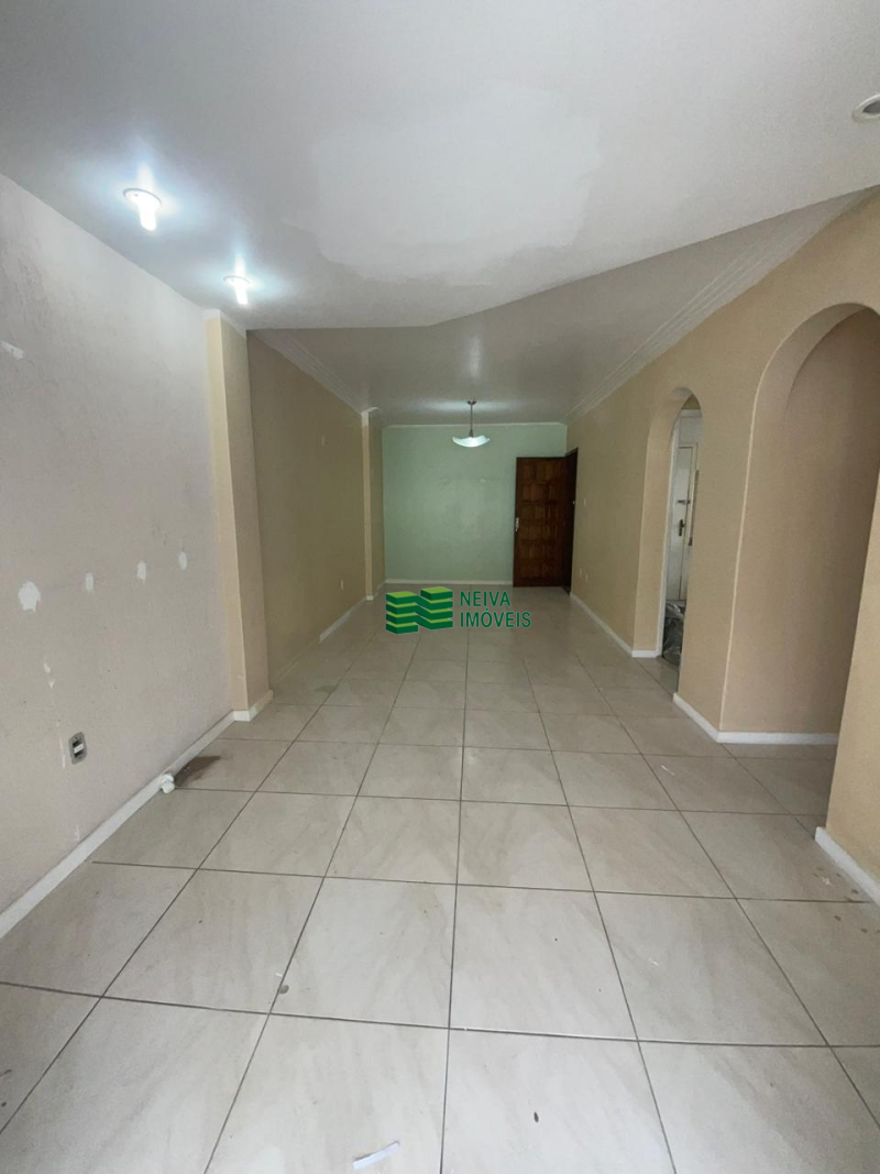 VENDA DE EXCELENTE APARTAMENTO 2/4 COM DEPENDÊNCIAS COMPLETAS - BROTAS