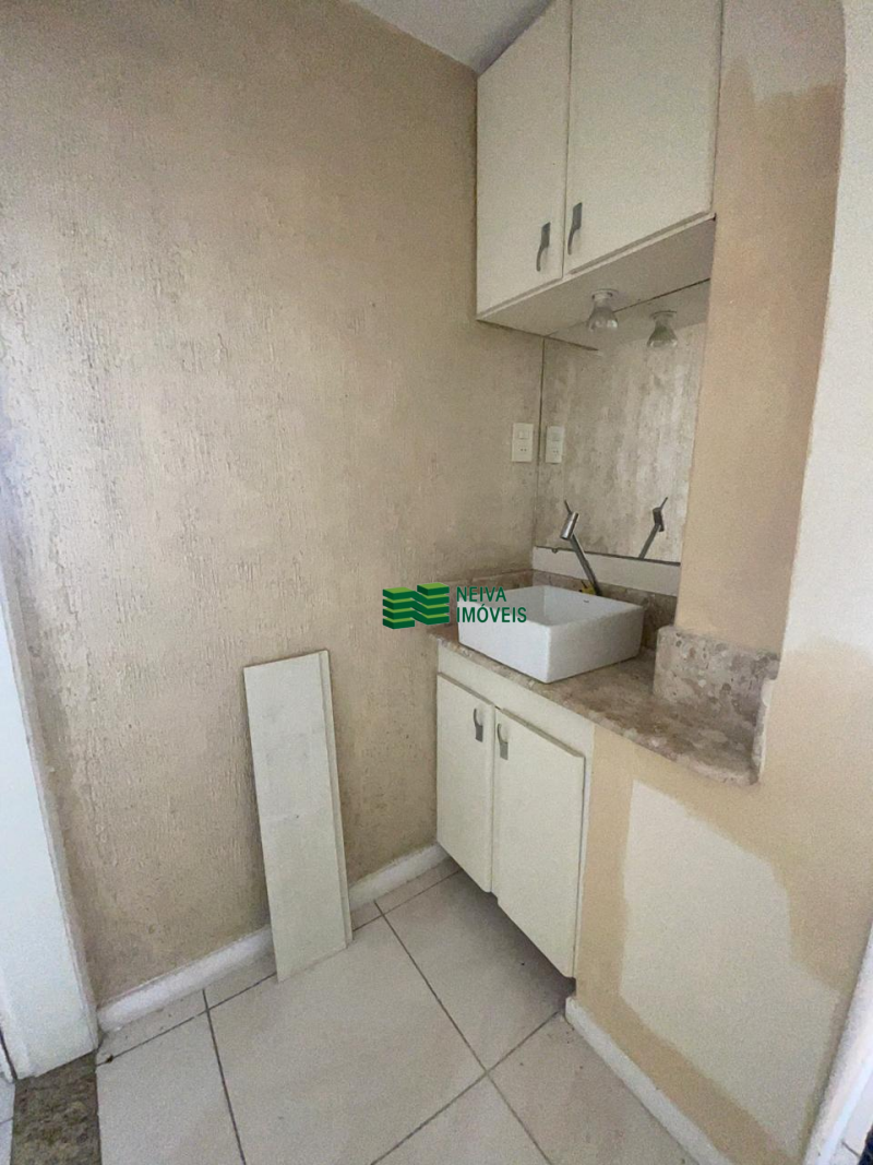 VENDA DE EXCELENTE APARTAMENTO 2/4 COM DEPENDÊNCIAS COMPLETAS - BROTAS