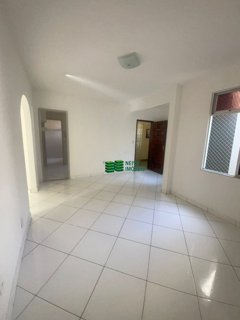 VENDA DE EXCELENTE APARTAMENTO 2/4,SENDO UMA SUÍTE/VARANDA - BROTAS