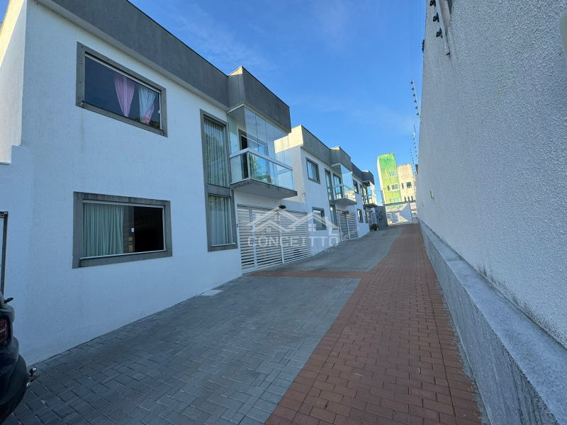 Casa 3 suítes à Venda em Condomínio Fechado – Miragem, Lauro de Freitas/BA