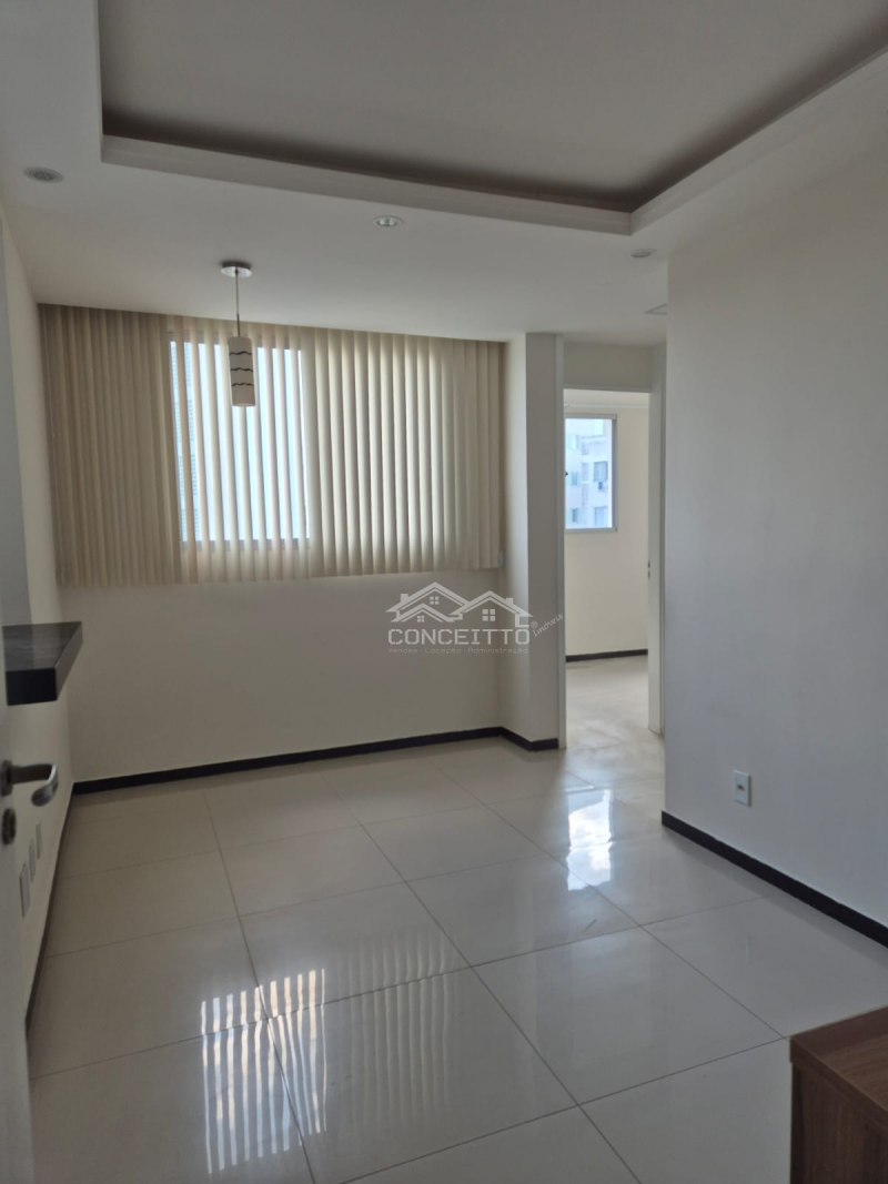 Vende-se Apartamento 2/4 no Centro de Lauro de Freitas