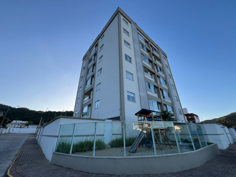 RESIDENCIAL APOEMA