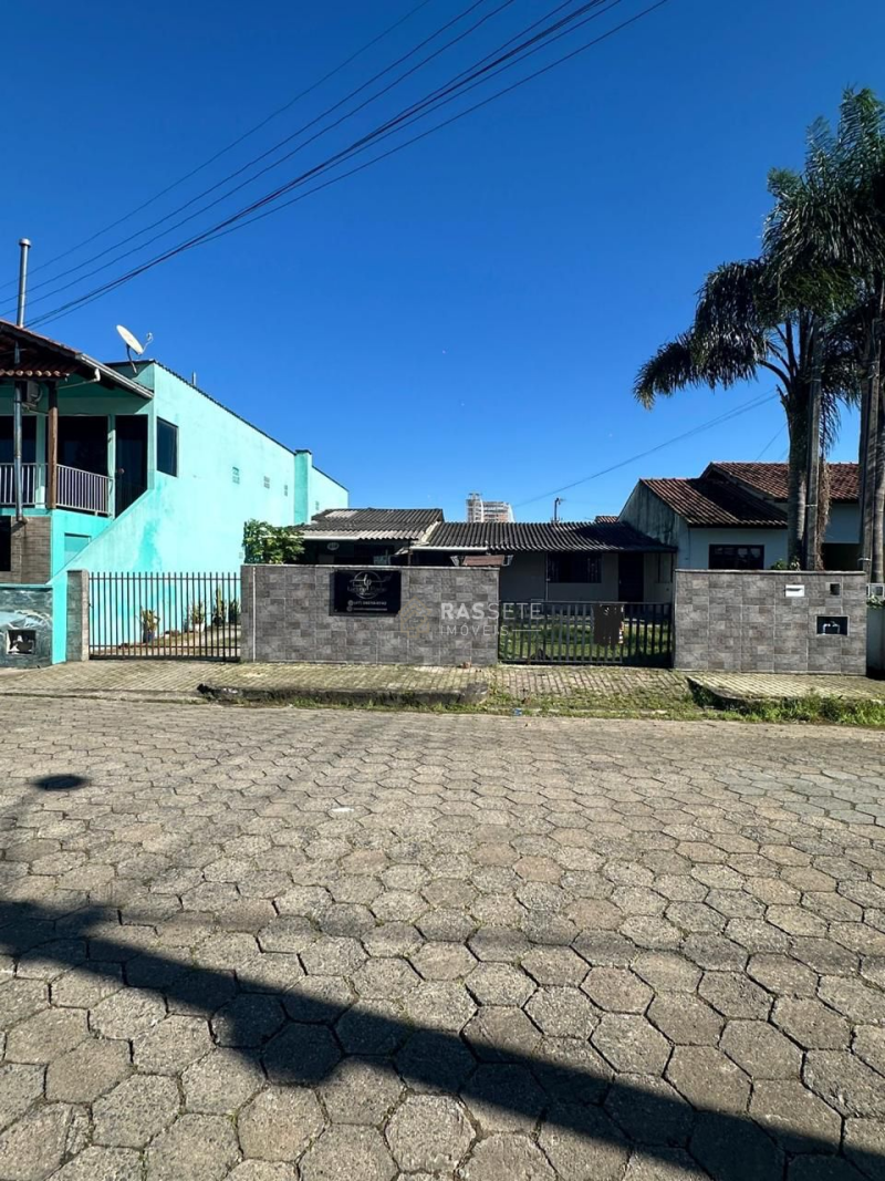 TERRENO NA PRAIA ALEGRE, PENHA/SC