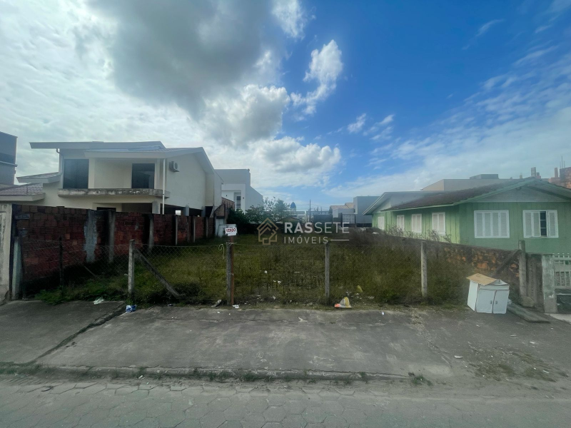 TERRENO NO CENTRO DE NAVEGANTES/SC