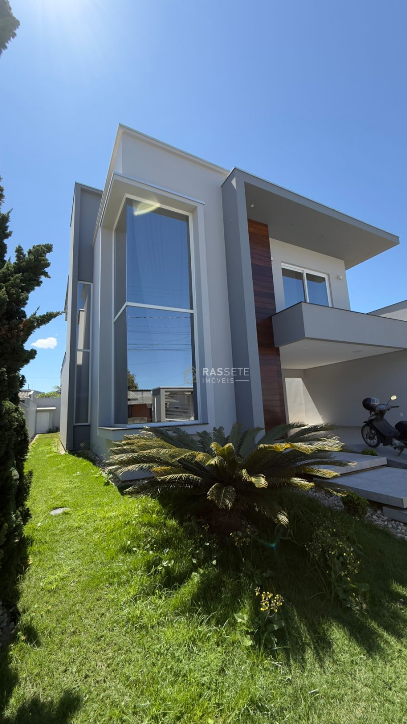 LINDA CASA ALTO PADRÃO EM NAVEGANTES/SC