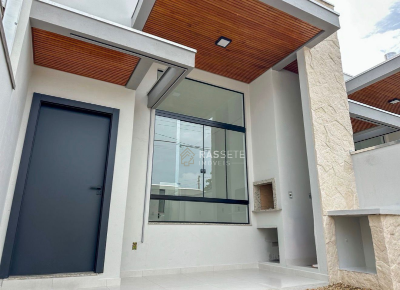 LINDA CASA GEMINADA NO GRAVATÁ, NAVEGANTES/SC