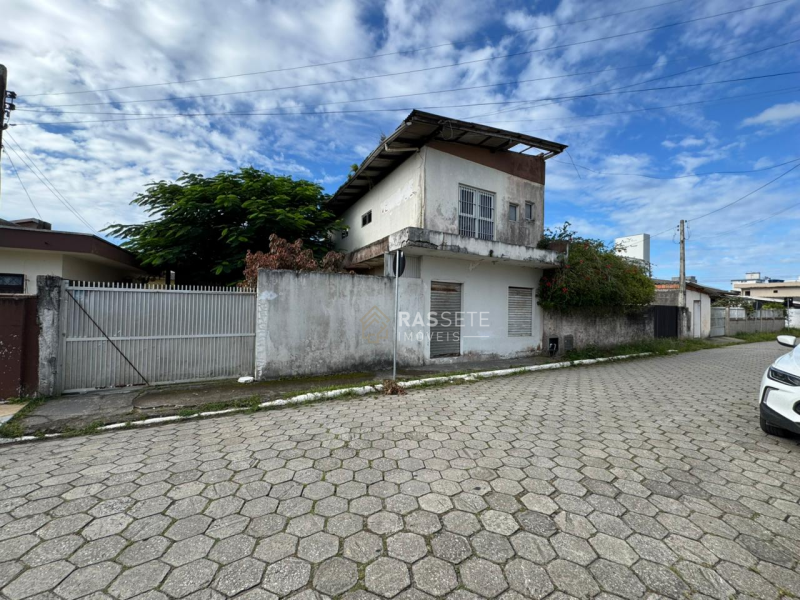 TERRENO PARA PERMUTA NO CENTRO DE NAVEGANTES/SC