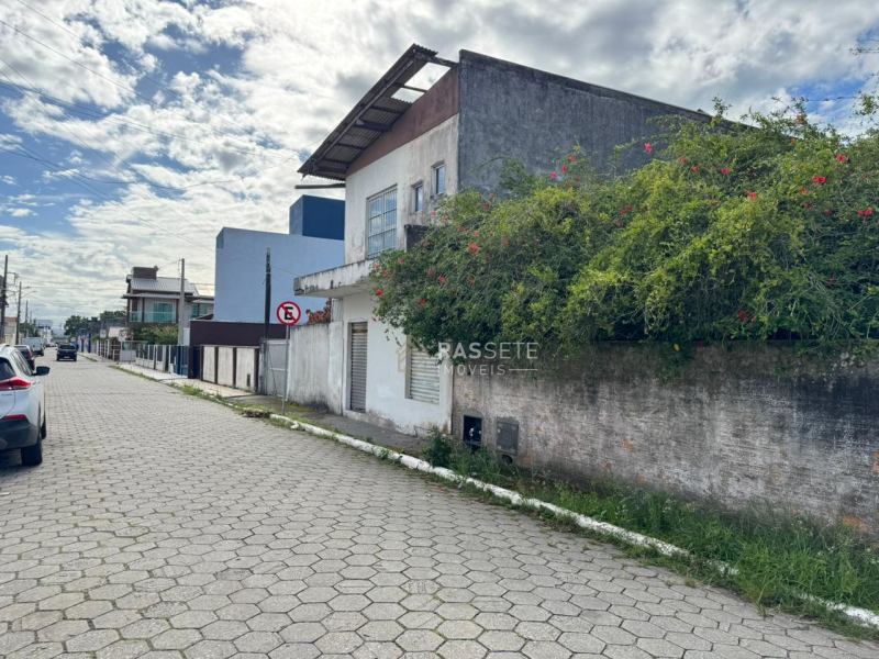 TERRENO PARA PERMUTA NO CENTRO DE NAVEGANTES/SC