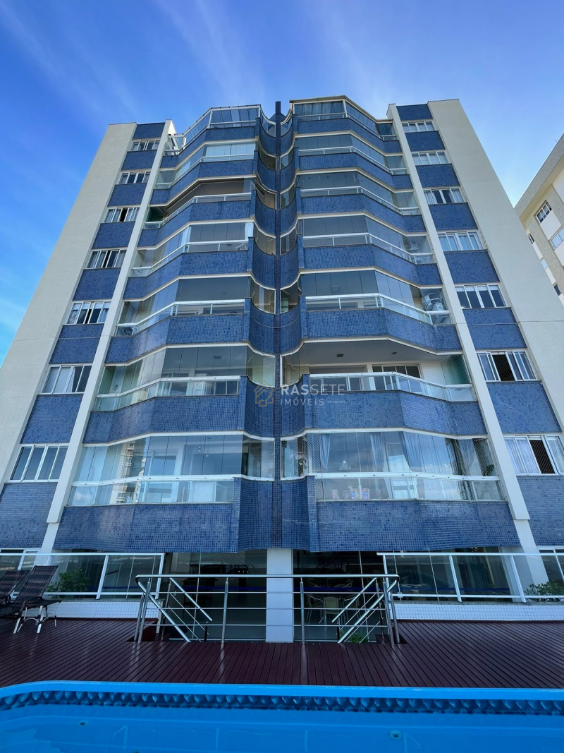 APARTAMENTO FRENTE MAR NO RESIDENCIAL ILHA DOS AÇORES