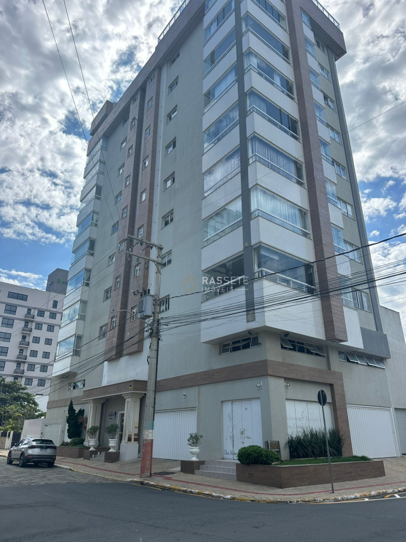 SALA COMERCIAL NO RESIDENCIAL ILHA DE PATMOS