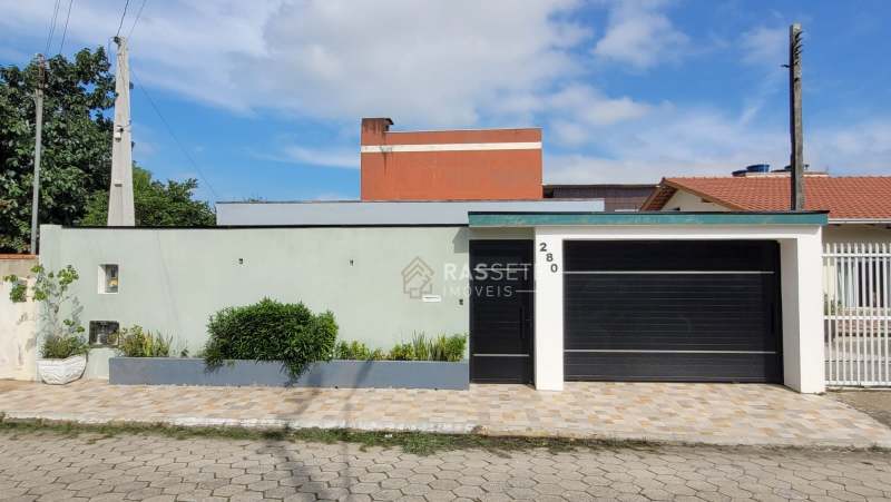 CASA NO BAIRRO SÃO DOMINGOS, NAVEGANTES/SC