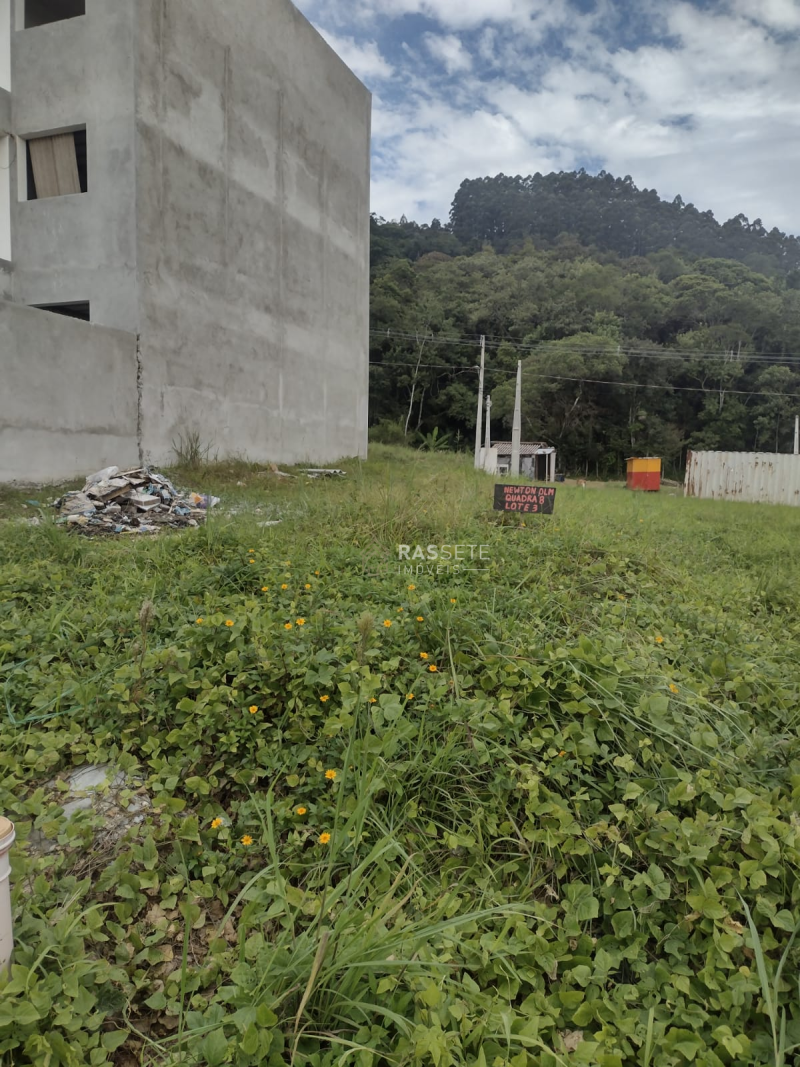 TERRENO NO LOTEAMENTO VIVENCIA  EM CAMBORIÚ/SC