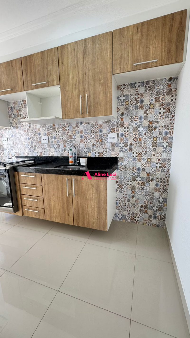 Apto 02 dts, com planejados ! Reserva São Carlos