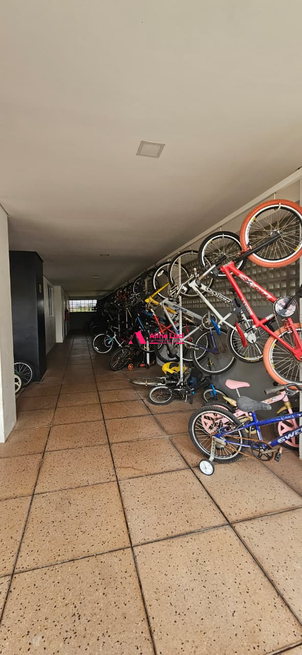 Apto 03 dts, sendo 01 suíte - Res. Cannes