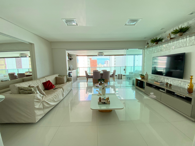 Caminho das Árvores, Apartamento Para Venda, 03 Quartos Com 03 Suítes,  125m2, Nascente, Andar Alto,  Salvador- BA.
