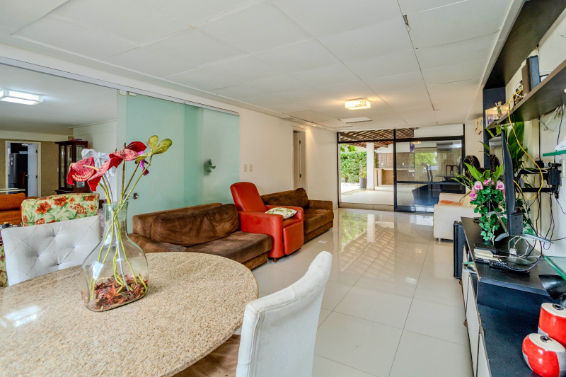 Jaguaribe, Casa Para Venda, 350m2, 04 Quartos Com 04 Suítes, Salvador/BA