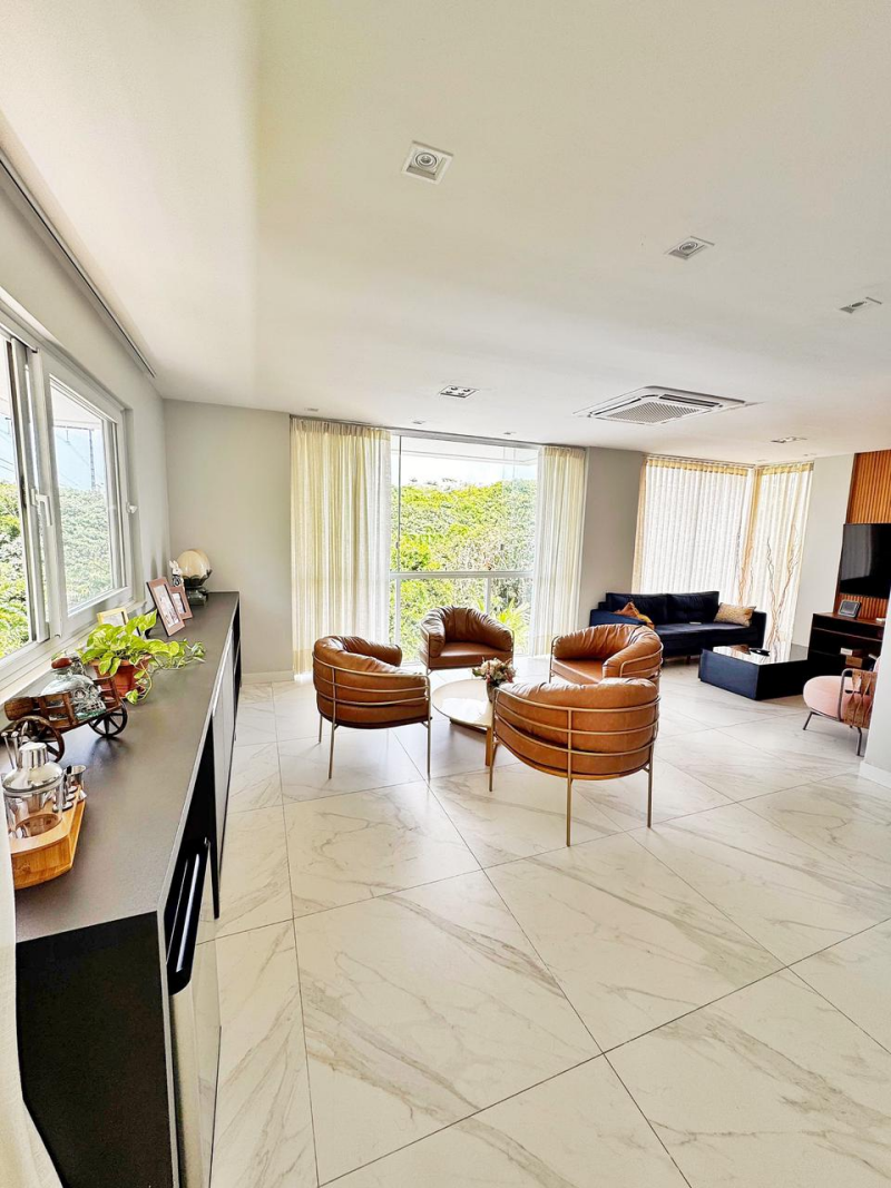 Alphaville2, Casa de Alto Padrão  Para Venda, 04 Quartos                                                    Com 04 Suítes, 373m2,  Salvador/BA.