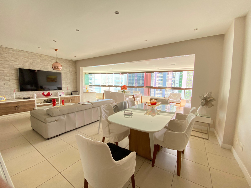 Corredor da Vitoria,  Apartamento  Para Venda,  04 Quartos Com 04 Suítes, Andar Alto, Vista Mar, 181m2,  Salvador – BA.
