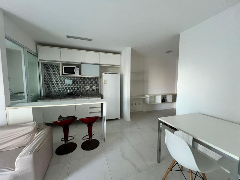 Caminho das Árvores, Apartamento Para Venda, 45m2, 01 Quarto e Sala, Nascente, Mobiliado, Salvador/BA.