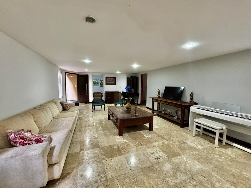ALPHAVILLE1, CASA TRIPLEX PARA LOCAÇÃO, 04 QUARTOS COM 04 SUÍTES, SALVADOR/BA.
