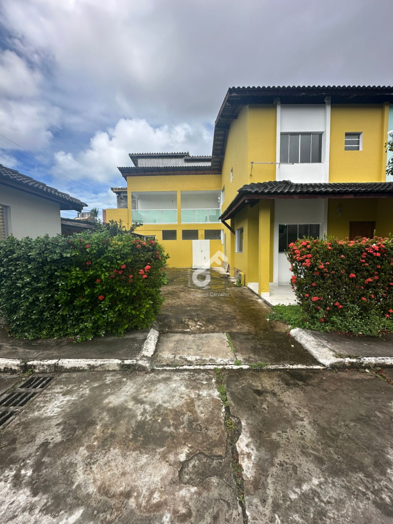 ESTRADA DO COCO, Abrantes. Village duplex 2 quartos sendo 1 suíte. Condomínio familiar com portão eletrônico, 93m². R$399.000,00. Agende sua visita.