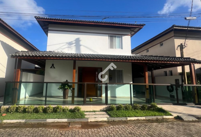 ESTRADA DO COCO, Abrantes. Duplex composto de 3 quartos sendo 1 suíte, dependência completa. Área construída de 150m², cond. fechado com infraestrutura. R$880.000,00. Agende sua visita.