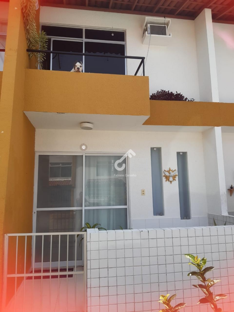 ITAPUÃ, Salvador. Triplex com 3 quartos, em condomínio fechado super familiar com 16 casas ENERGIA SOLAR. R$550.000,00. Agende sua visita.