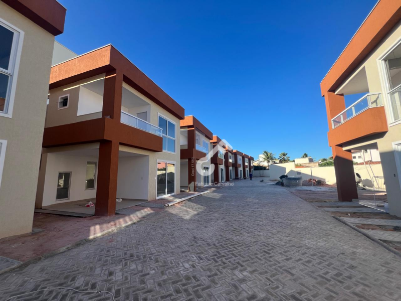 VILAS DO ATLÂNTICO, Lauro de Freitas. Duplex NOVO, cond. fechado c/ piscina e área gourmet, 4 quartos sendo 3 suítes superiores e 1 quarto térreo, 120m². R$5.800,00 locação. Agende sua visita