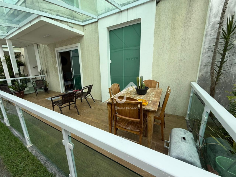 IPITANGA, Lauro de Freitas. Casa térrea (nascente), condomínio fechado, com 2 suítes. Área construída de 68m². R$370.000,00. Agende sua visita.