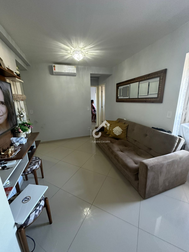 RESERVA PARQUE, Estrada do Coco. Apartamento (1º andar) mobiliado com 2 quartos sendo 1 suíte, condomínio fechado com infraestrutura. R$2.500,00 tx inclusas. Agende sua visita.
