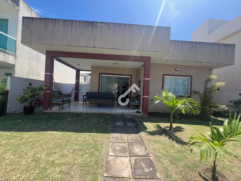 ESTRADA DO COCO, Abrantes. Maravilhoso casa térrea PRONTO PARA MORAR composta de 3 quarto sendo 2 suíte. 133m² área construída e 300m² de área total. R$700.000,00. Agende sua visita.