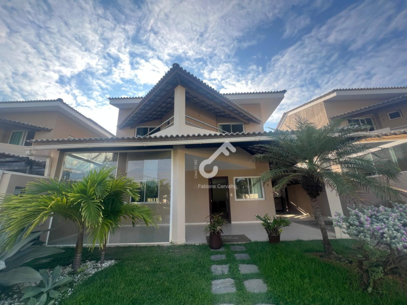 BURAQUINHO, Lauro de Freitas. Duplex NASCENTE, composto de 3 suítes superiores, 240m² de área total e 167m² construído. Cond. fechado com infraestrutura. R$1.050.000,00. Agende sua visita.