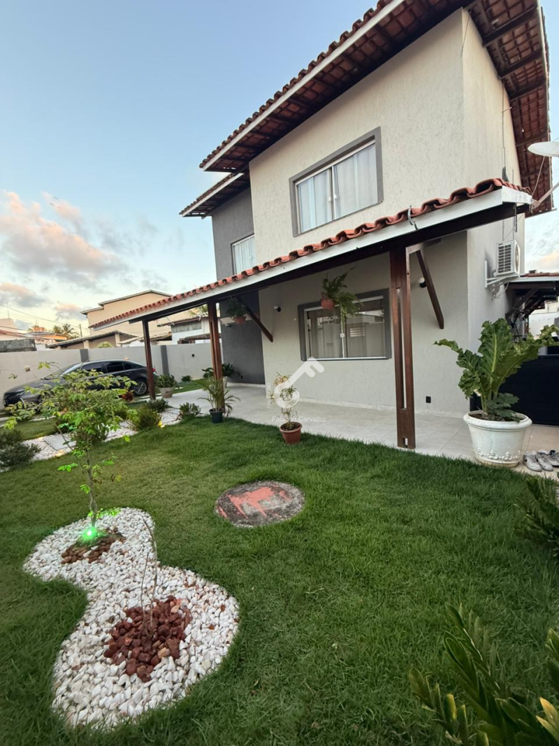 VILAS DO ATLÂNTICO, Lauro de Freitas. Sensacional duplex, 4 quartos sendo 1 suíte, ENERGIA SOLAR. R$1.480.000,00. Agende sua visita.