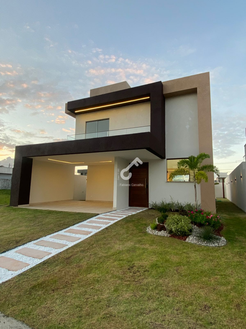 TERRAS ALPHAVILLE, Camaçari. Duplex novo ALTO PADRÃO, 4 quartos sendo 3 suítes. Condomínio com total infraestrutura. R$1.250.000,00. Agende sua visita.